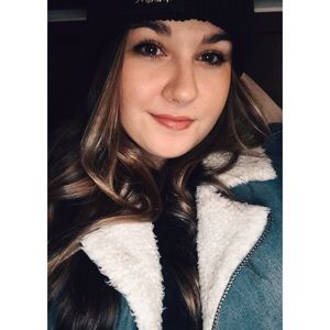 Meet your Posher, Abby